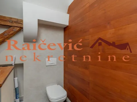 Prodaja, trosoban stan, 160m², Centar, Stara Pazova - image 15