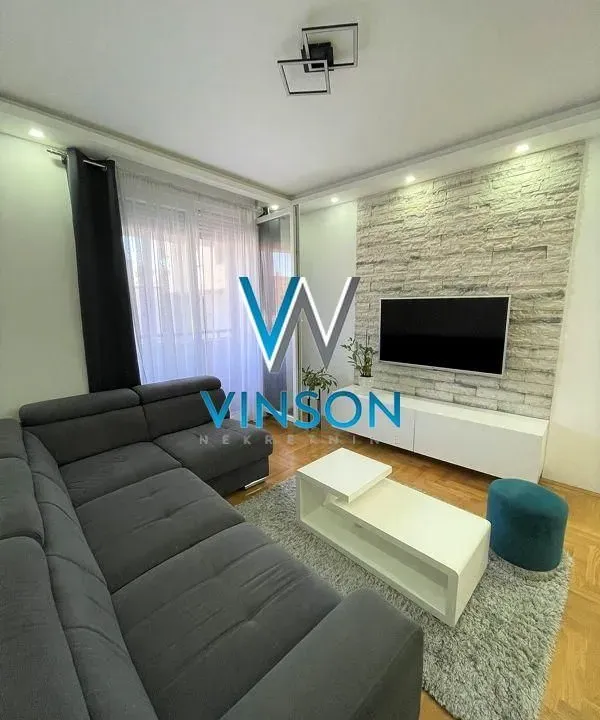 Prodaja, jednosoban stan, 42m², Salajka, Novi Sad Sve Podlokacije