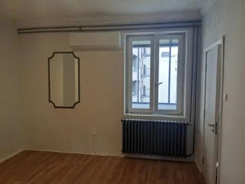 Rent, three bedroom apartment, 58m², Kalenić Pijaca, Vračar Sve Podlokacije - image 6