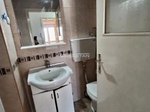 Rent, two bedroom apartment, 55m², Savski Venac, Beograd - image 9
