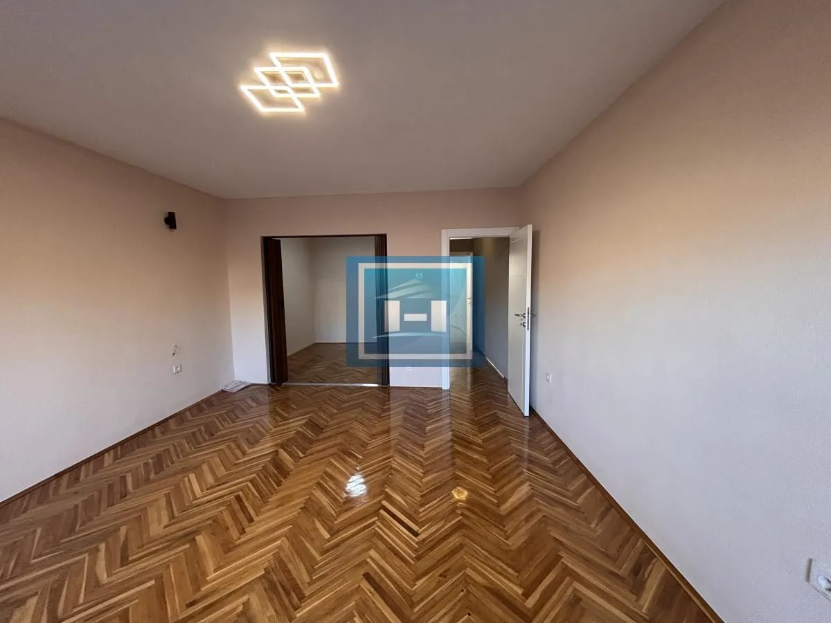 Sale, office space, 74m², Centar, Jagodina
