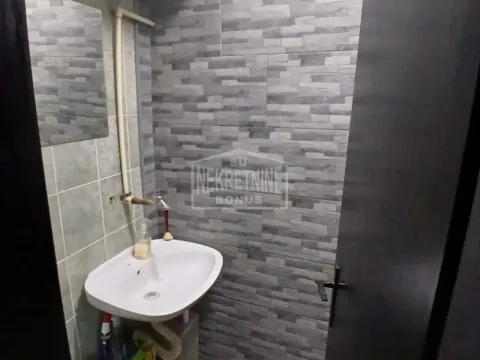 Prodaja, poslovni prostor, 70m², Centar, Subotica - image 4