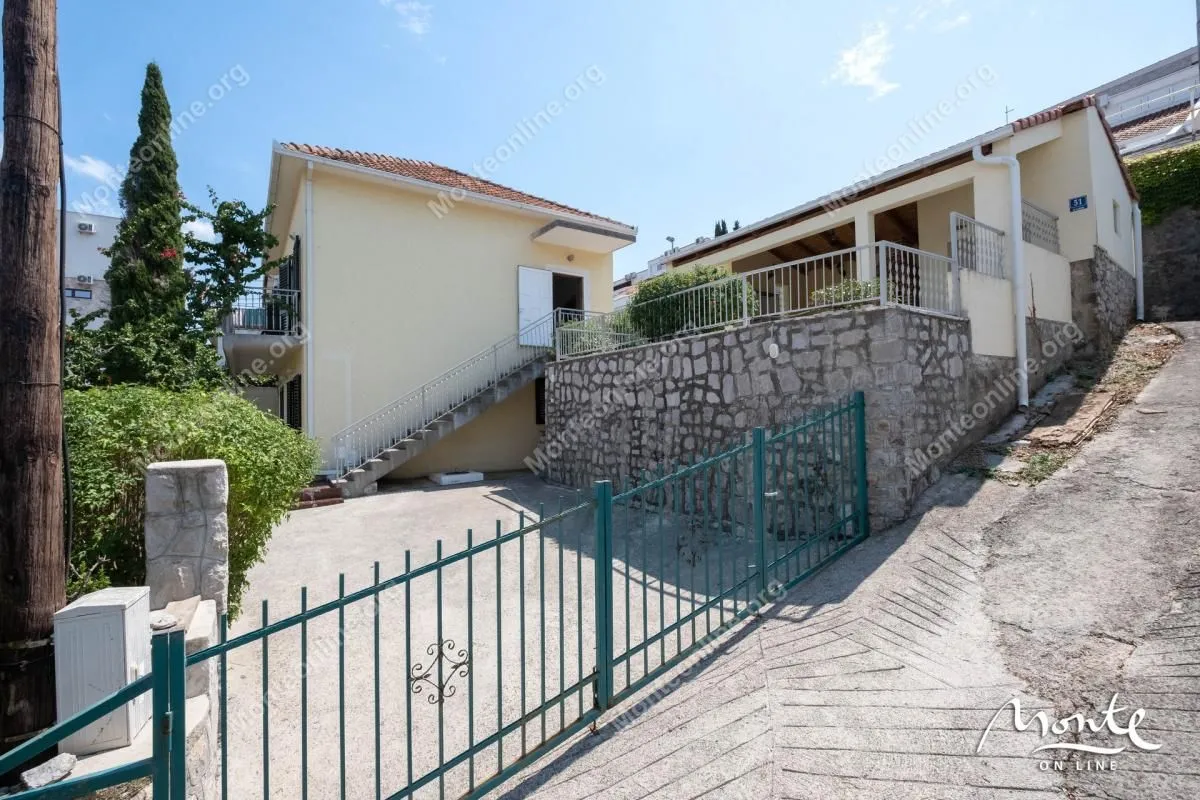 Prodaja, kuća, 147m², Krašići, Tivat