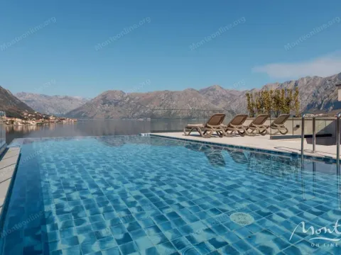 Sale, three bedroom apartment, 204m², Dobrota, Kotor - image 16