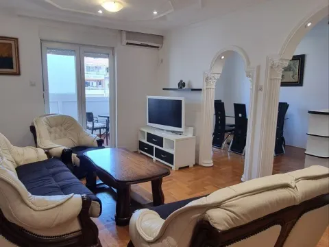 Rent, three bedroom apartment, 104m², Budva, Crna Gora
