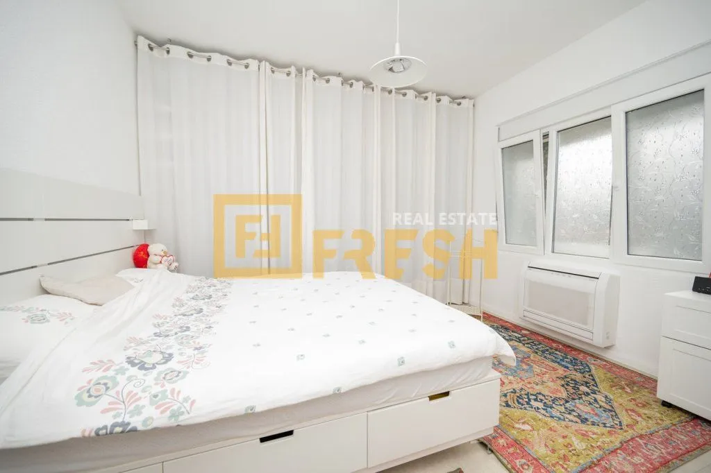 Sale, house, 180m², Dalmatinska ulica, Podgorica