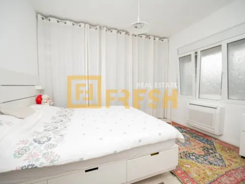 Prodaja, kuća, 180m², Dalmatinska ulica, Podgorica - image 9