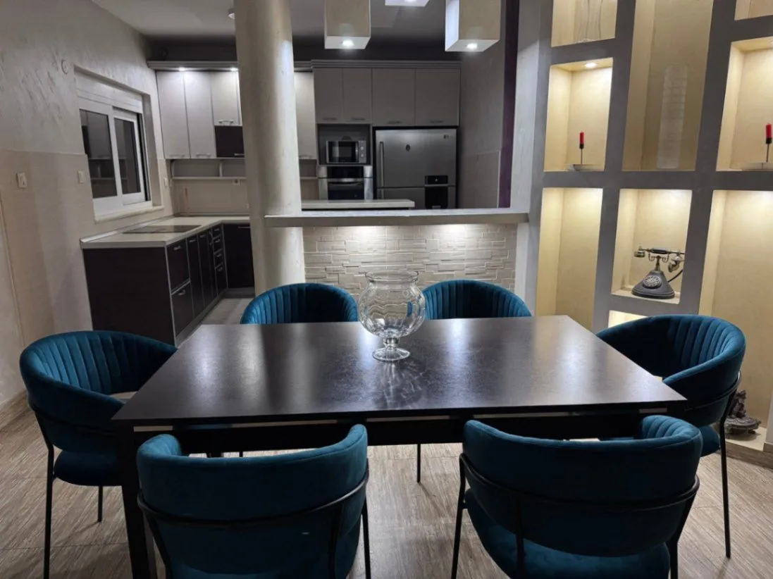 Izdavanje, kuća, 330m², Zeta, Podgorica