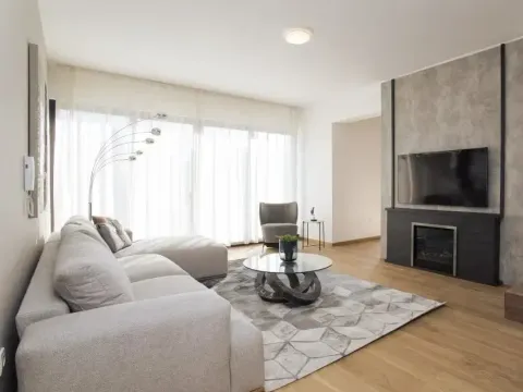 Prodaja, stan, 141m², Tivat, Crna Gora - image 2