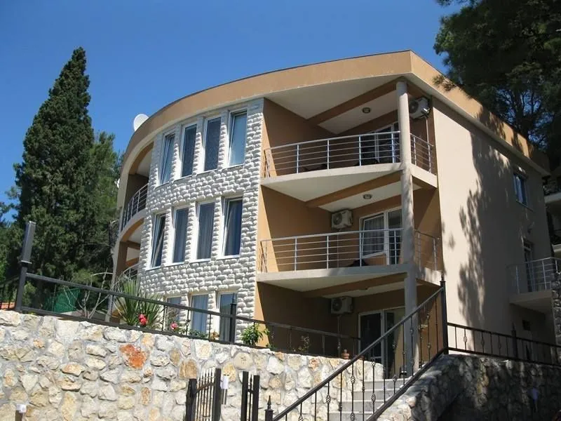Sale, house, 420m², Šušanj, Bar