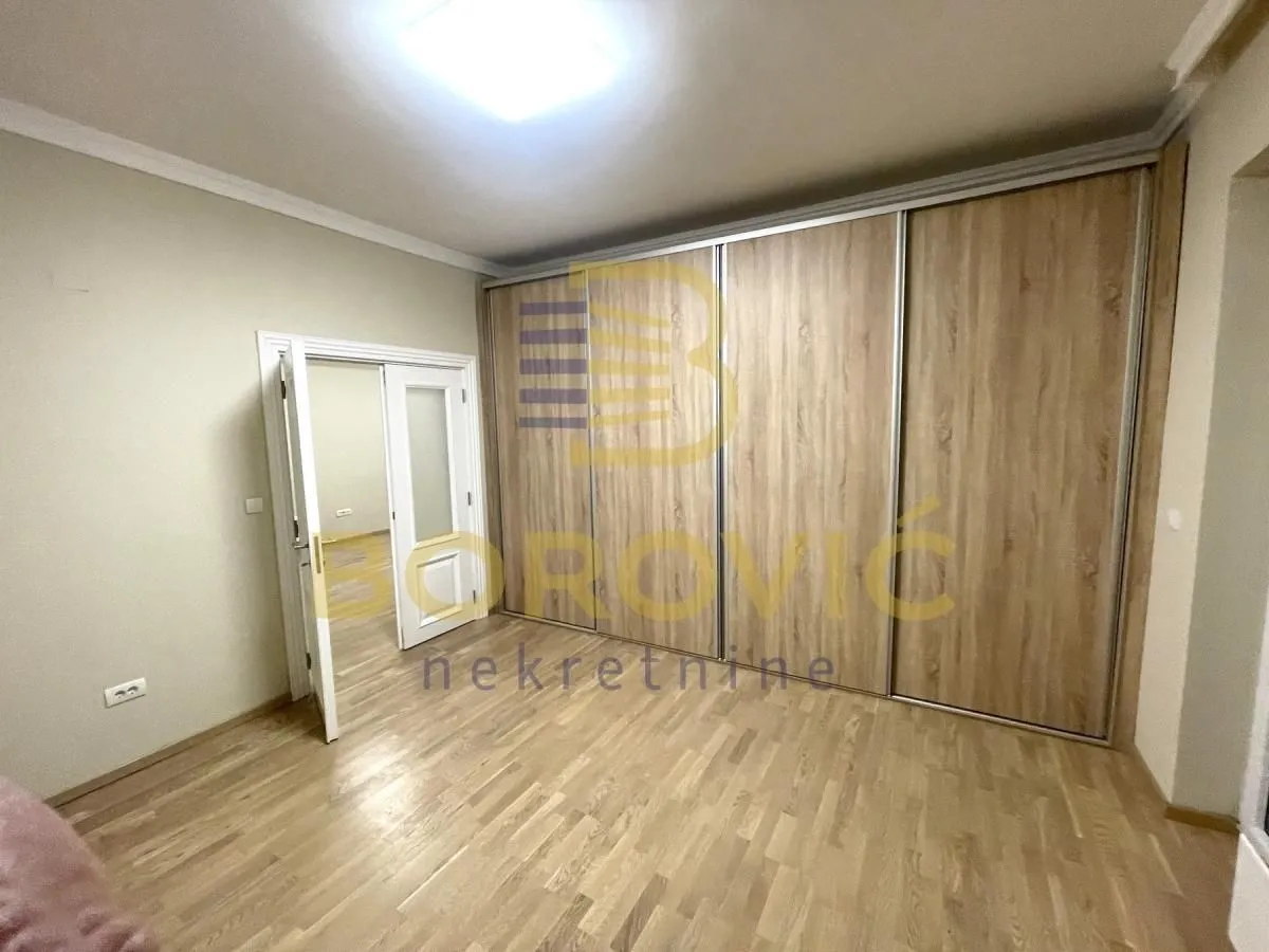 Sale, two bedroom apartment, 65m², Stari Grad, Beograd