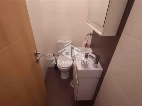 Izdavanje, četvorosoban stan, 96m², Vračar Sve Podlokacije, Beograd - image 21