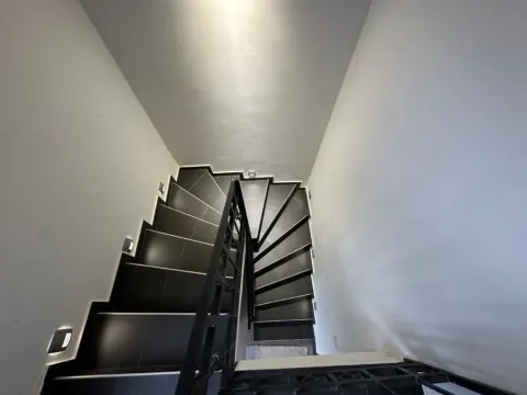 Izdavanje, kuća, 280m², Beri, Podgorica - image 13