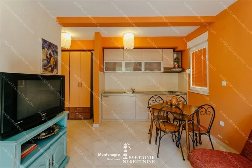Prodaja, jednosoban stan, 49m², Topla, Herceg Novi