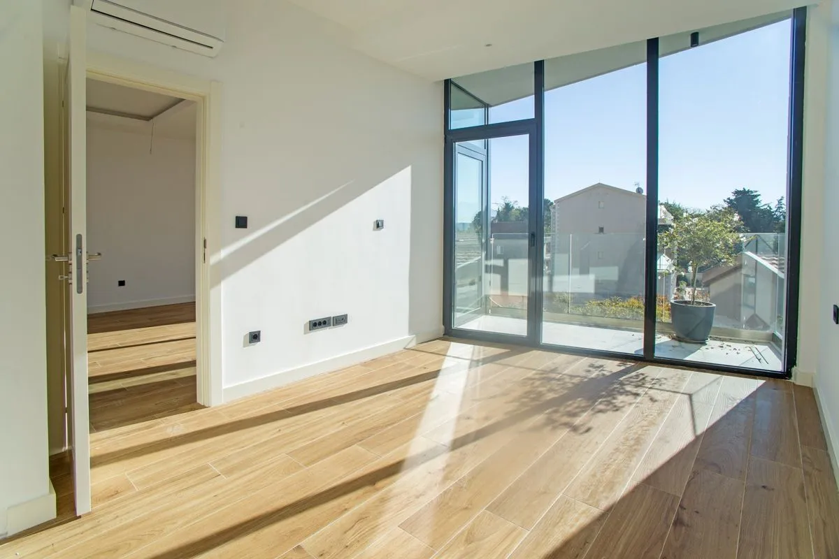 Prodaja, dvosoban stan, 132m², Donja Lastva, Tivat