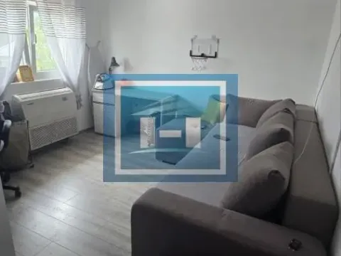 Prodaja, stan, 174m², Vranje, Srbija - image 11