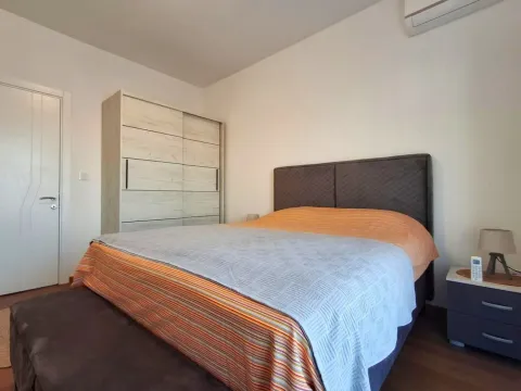 Izdavanje, jednosoban stan, 56m², Stara Varoš, Podgorica - image 7