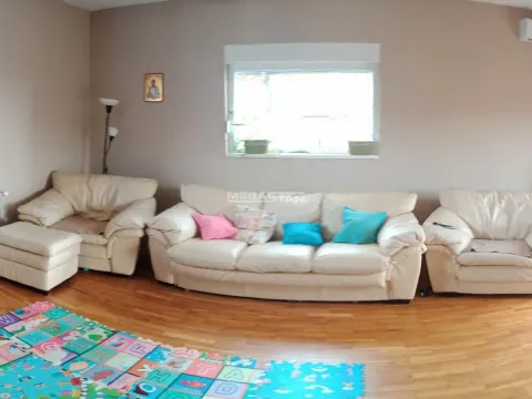 Sale, house, 198m², Miljakovac, Rakovica - image 9