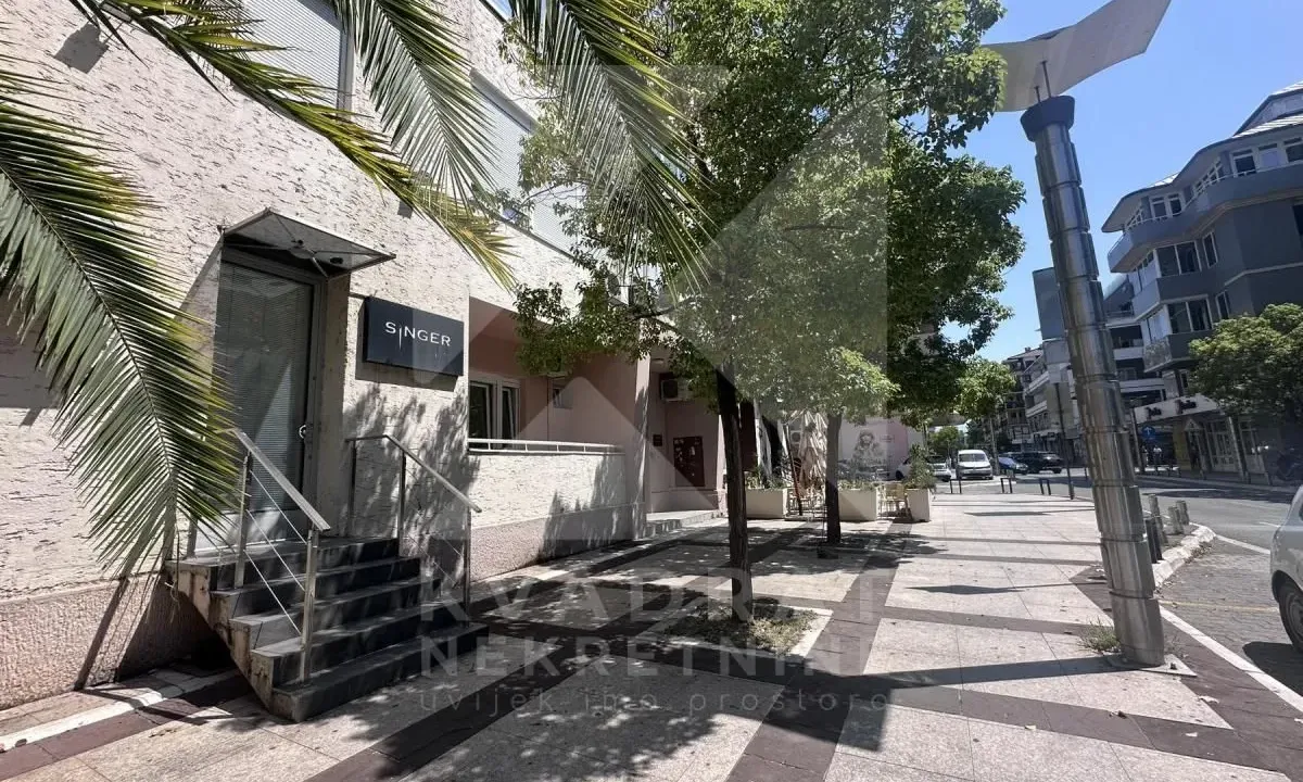 Rent, office space, 55m², Centar, Podgorica