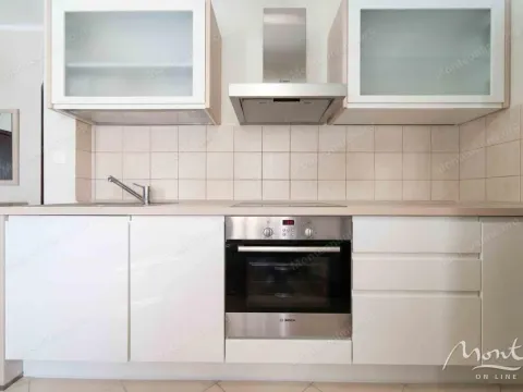 Sale, one bedroom apartment, 56m², Bečići, Budva - image 12