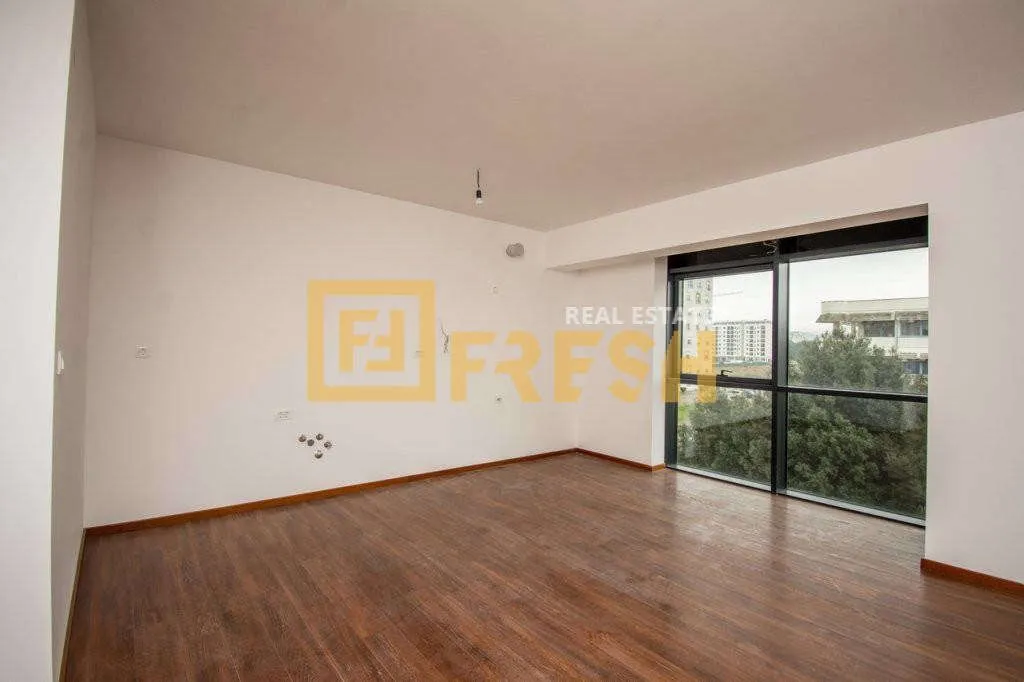 Rent, three bedroom apartment, 106m², Master Kvart, Podgorica