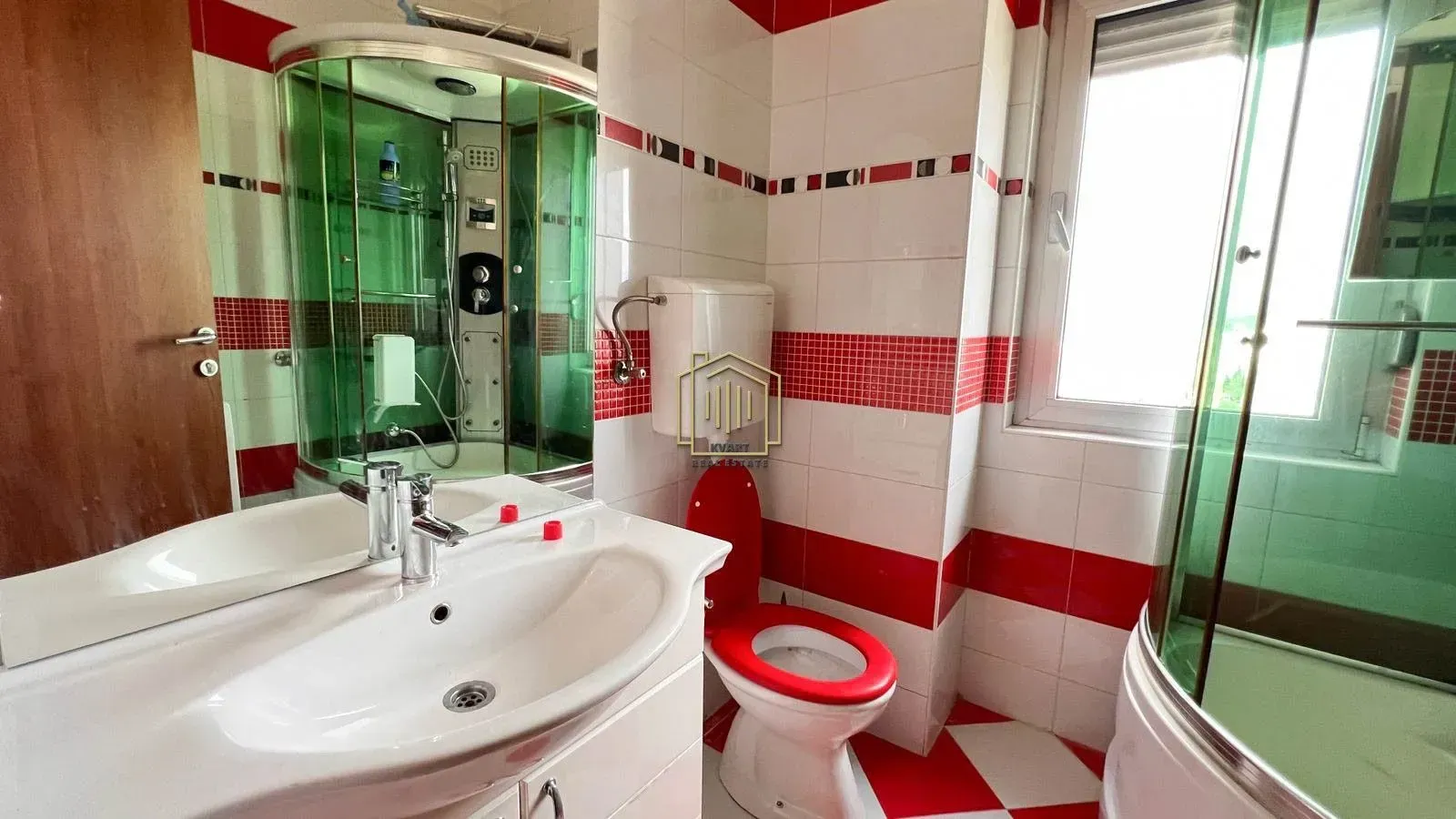 Izdavanje, jednosoban stan, 53m², Pobrežje, Podgorica
