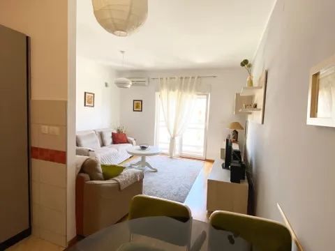 Rent, one bedroom apartment, 50m², City Kvart, Podgorica - image 10