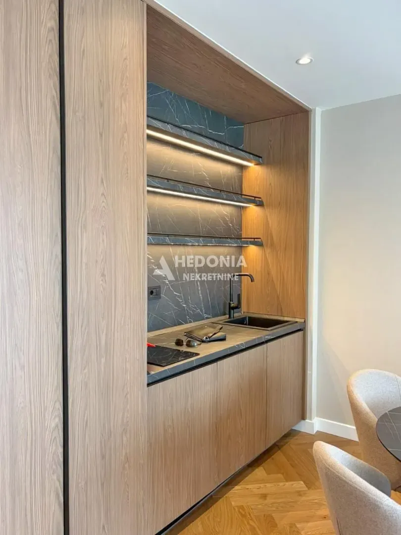 Prodaja, jednosoban stan, 44m², Centar, Vrnjačka Banja