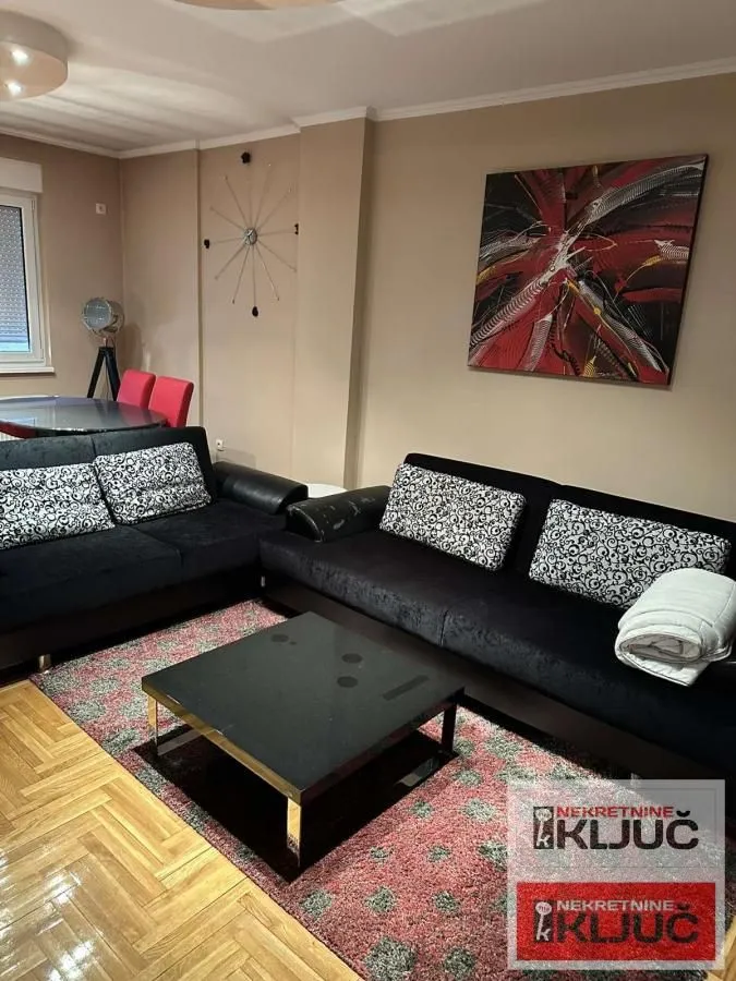Prodaja, trosoban stan, 72m², Nova Detelinara, Novi Sad Sve Podlokacije