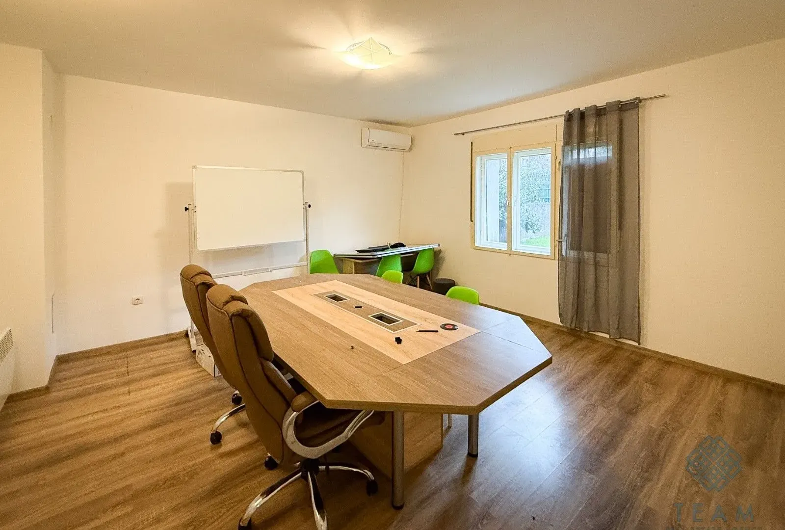 Rent, office space, 90m², Gorica C, Podgorica