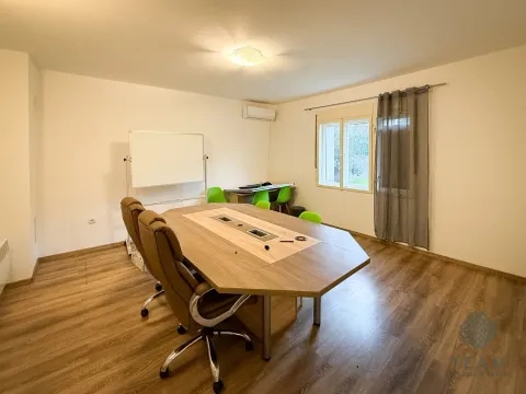 Rent, office space, 90m², Gorica C, Podgorica - image 4