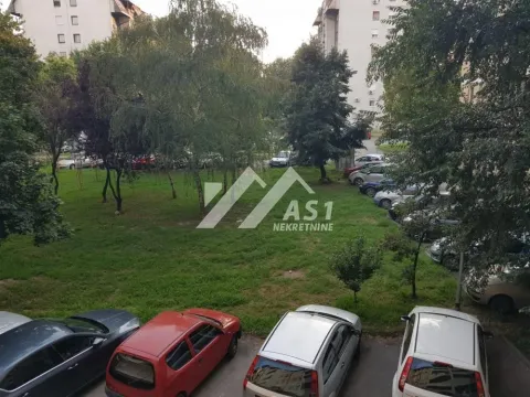 Izdavanje, trosoban stan, 96m², Železnička Stanica, Novi Sad Sve Podlokacije - image 10