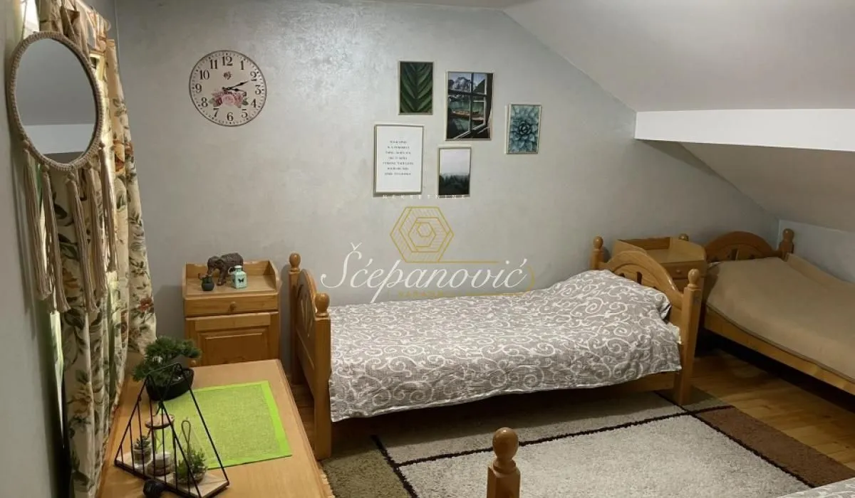 Prodaja, kuća, 202m², Sremska Kamenica, Petrovaradin