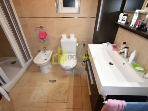 Prodaja, kuća, 212m², Donji Kokoti, Podgorica - image 41