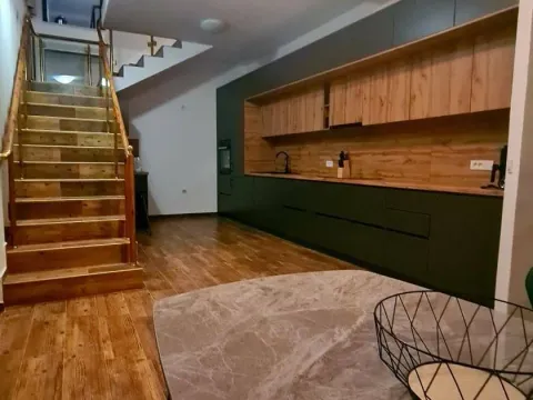 Prodaja, kuća, 500m², Bar, Crna Gora - image 2