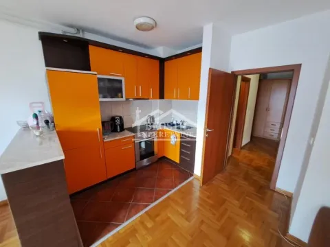Izdavanje, dvosoban stan, 54m², Đeram Pijaca, Beograd - image 7