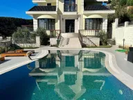 Rent, house, 400m², Markovići, Budva - image 1