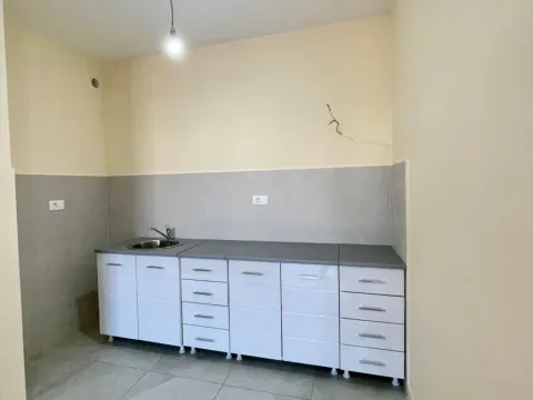 Izdavanje, dvosoban stan, 72m², Central Point, Podgorica - image 10