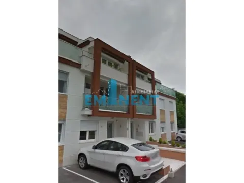 Izdavanje, trosoban stan, 78m², Zemun Gornji Grad, Zemun Sve Podlokacije - image 14