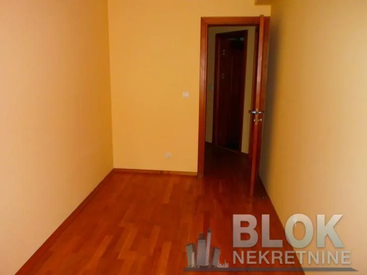 Sale, two bedroom apartment, 142m², Centar, Podgorica