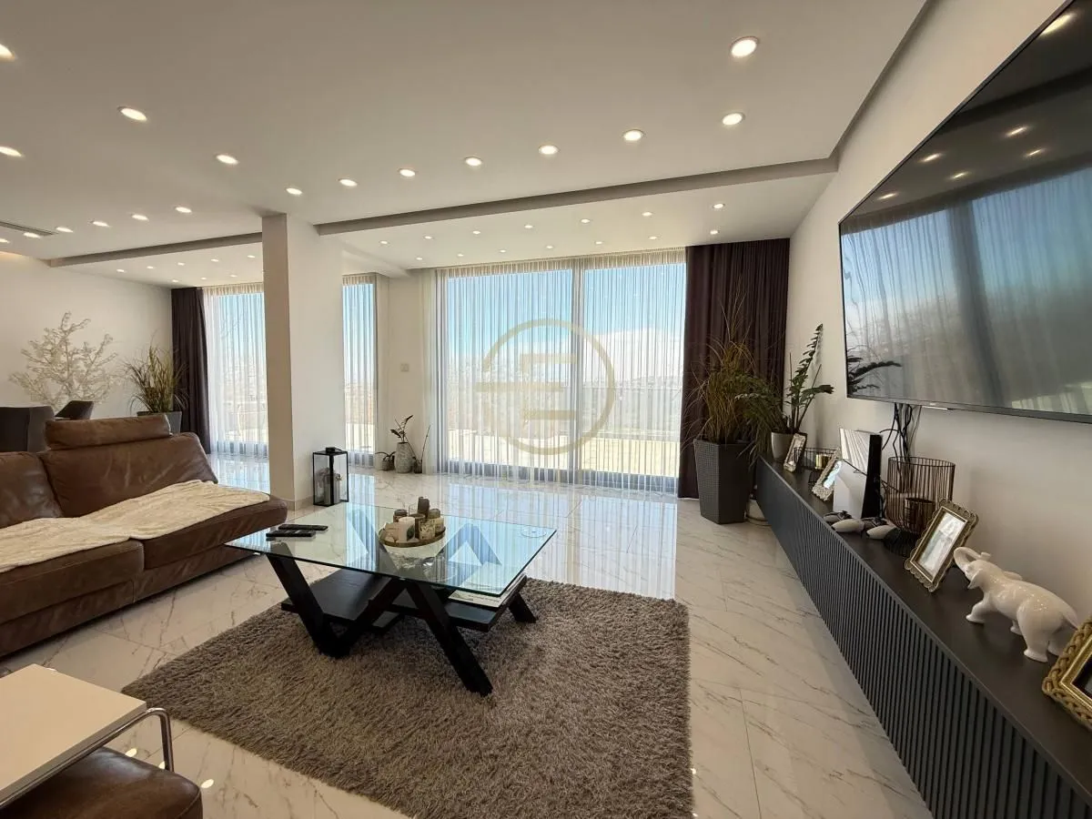 Prodaja, kuća, 173m², Sremska Kamenica, Petrovaradin