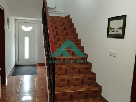 Prodaja, kuća, 286m², Kaludjerica, Grocka - image 6