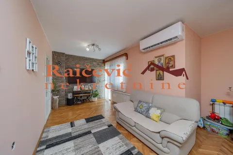 Prodaja, kuća, 484m², Pančevo, Srbija - image 17