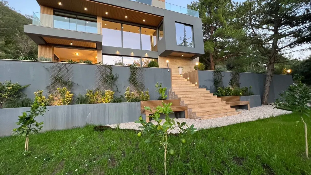 Sale, house, 480m², Kavač, Kotor