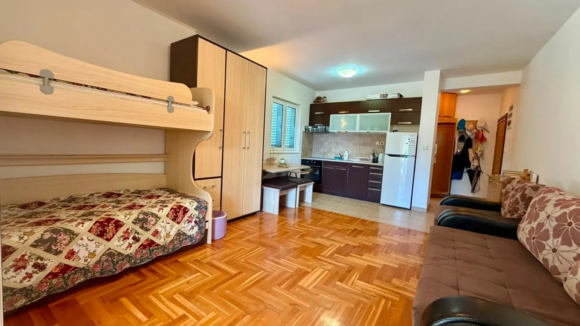 Prodaja, stan, 38m², Donja Lastva, Tivat