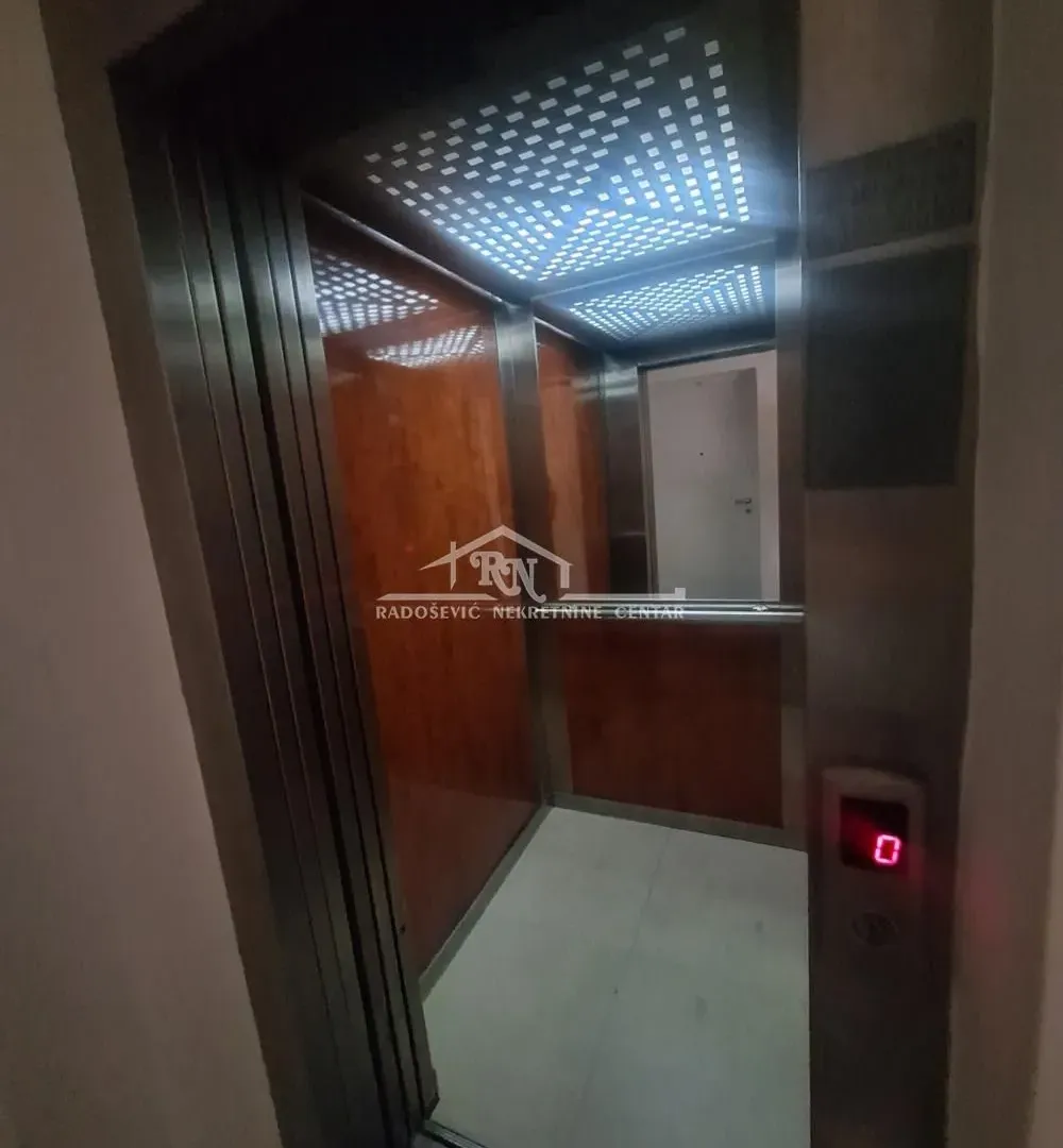 Prodaja, jednosoban stan, 31m², Cvetkova Pijaca, Zvezdara Sve Podlokacije