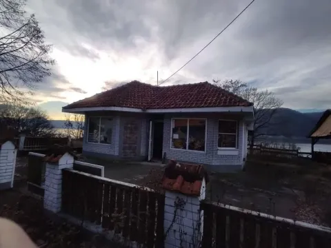 Ugostiteljski objekat in Donji Milanovac