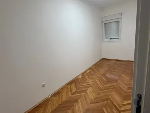 Izdavanje, trosoban stan, 100m², Zabjelo, Podgorica - image 5