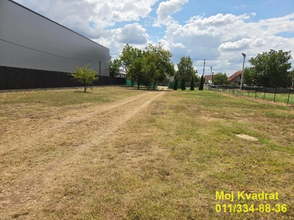 Rent, land lot, 1900m², Surčin, Beograd