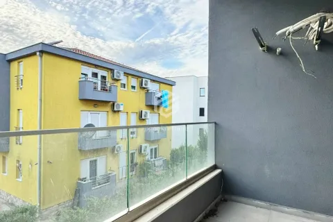 Prodaja, jednosoban stan, 39m², Donja Gorica, Podgorica - image 10